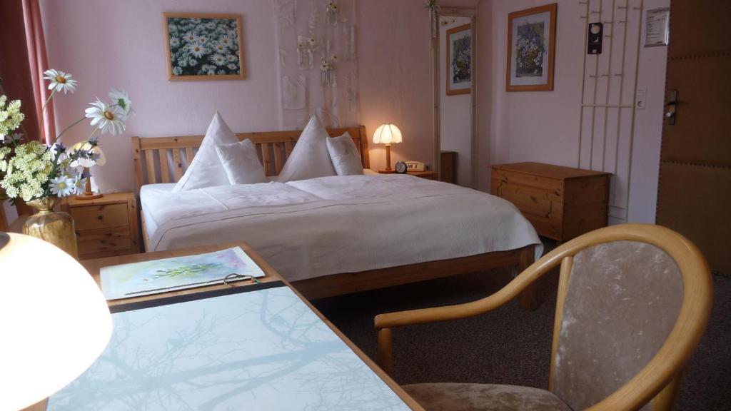 Logis L'Auberge Gutshof Bischofswerda Quarto foto